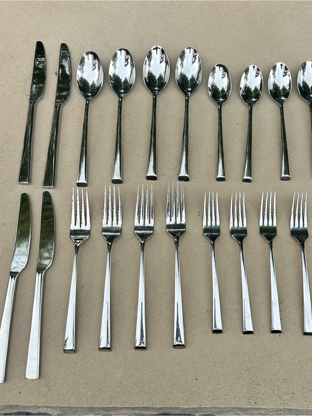 Mikasa Rockford Flatware 5 Pc Place Set for 4